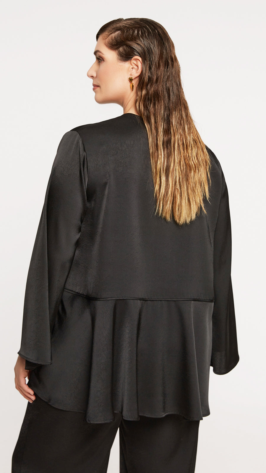 Textured satin button detail bell sleeve blouse by Mat | Black