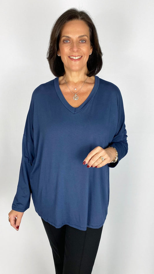 Essential v-neck LS top | 5 Colours