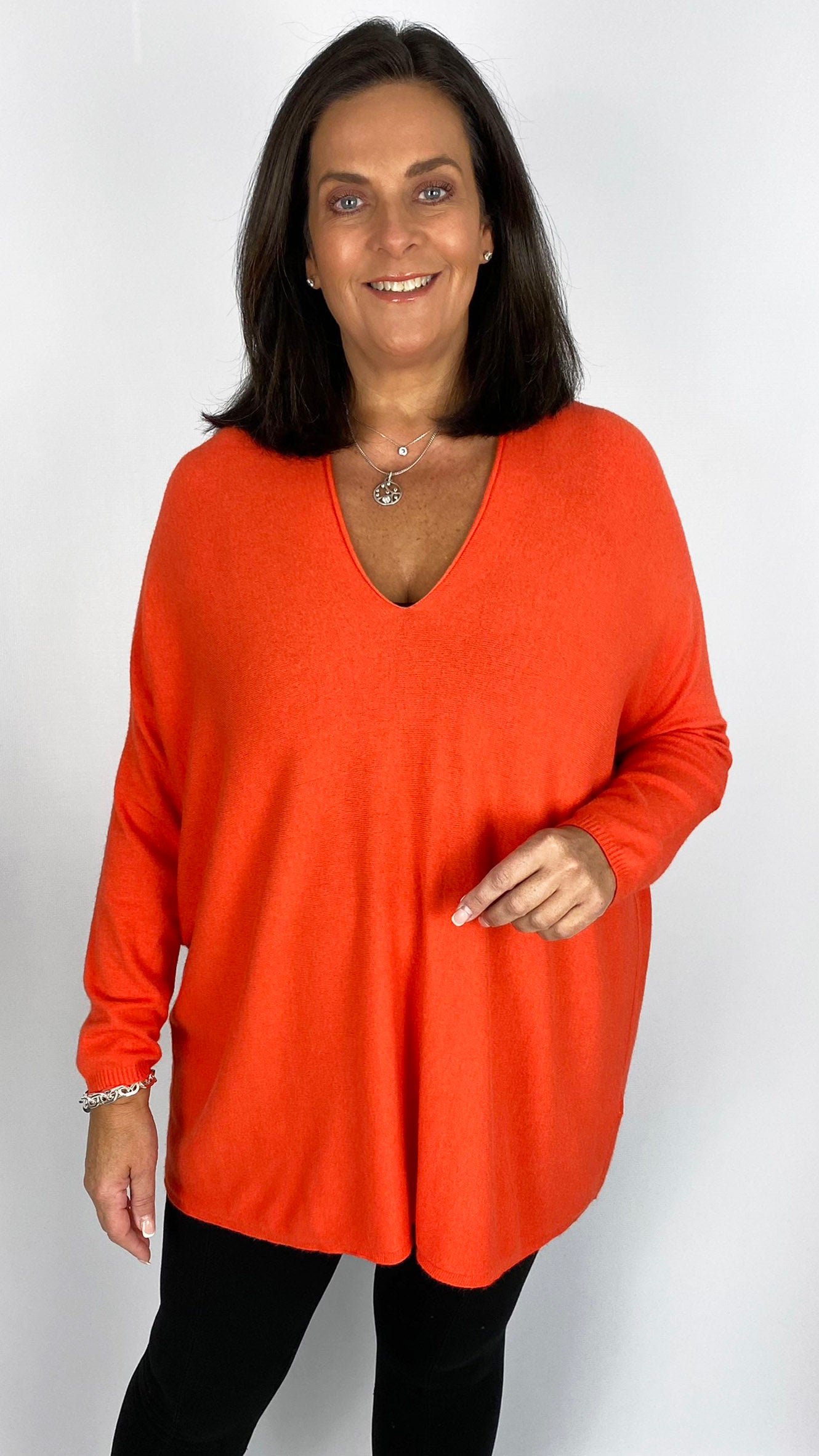 My Classic V-neck Jumper (3 Colours)