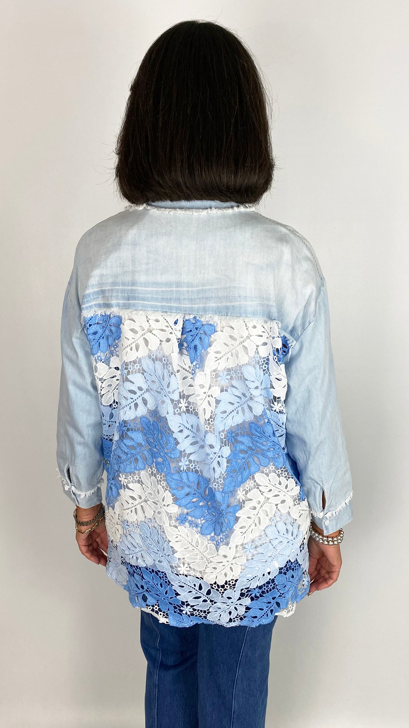 Crochet back & pockets raw edge chambray shirt | Blue