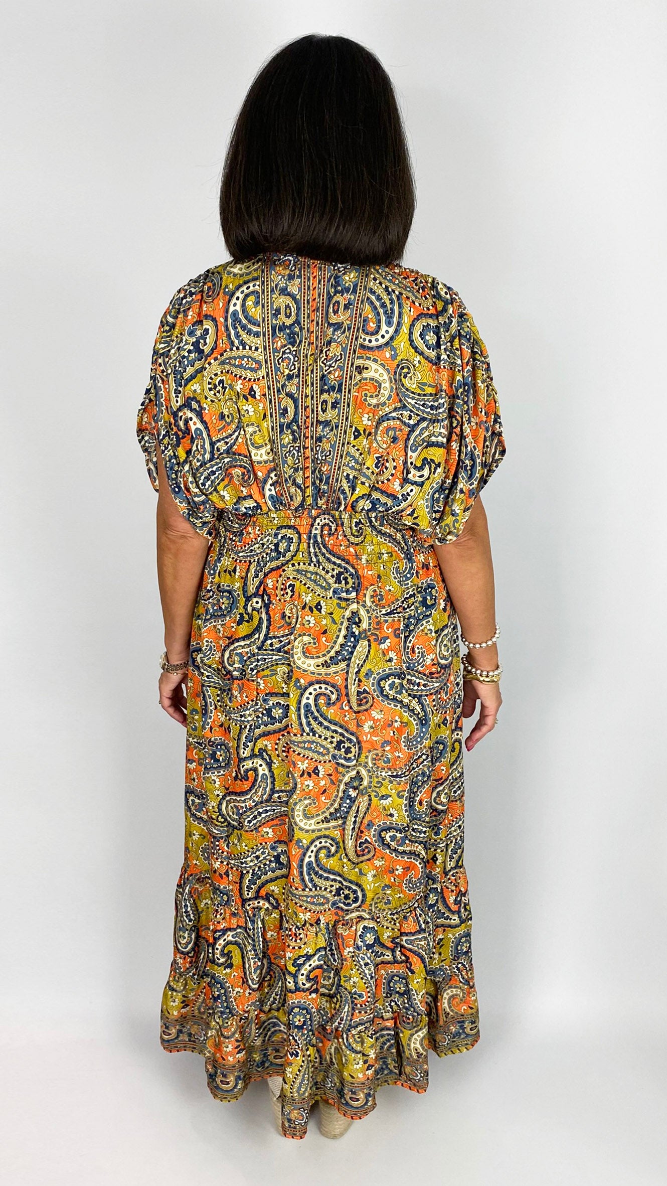 Satin-feel cinched waist paisley print maxi dress | Orange/Blue/Olive