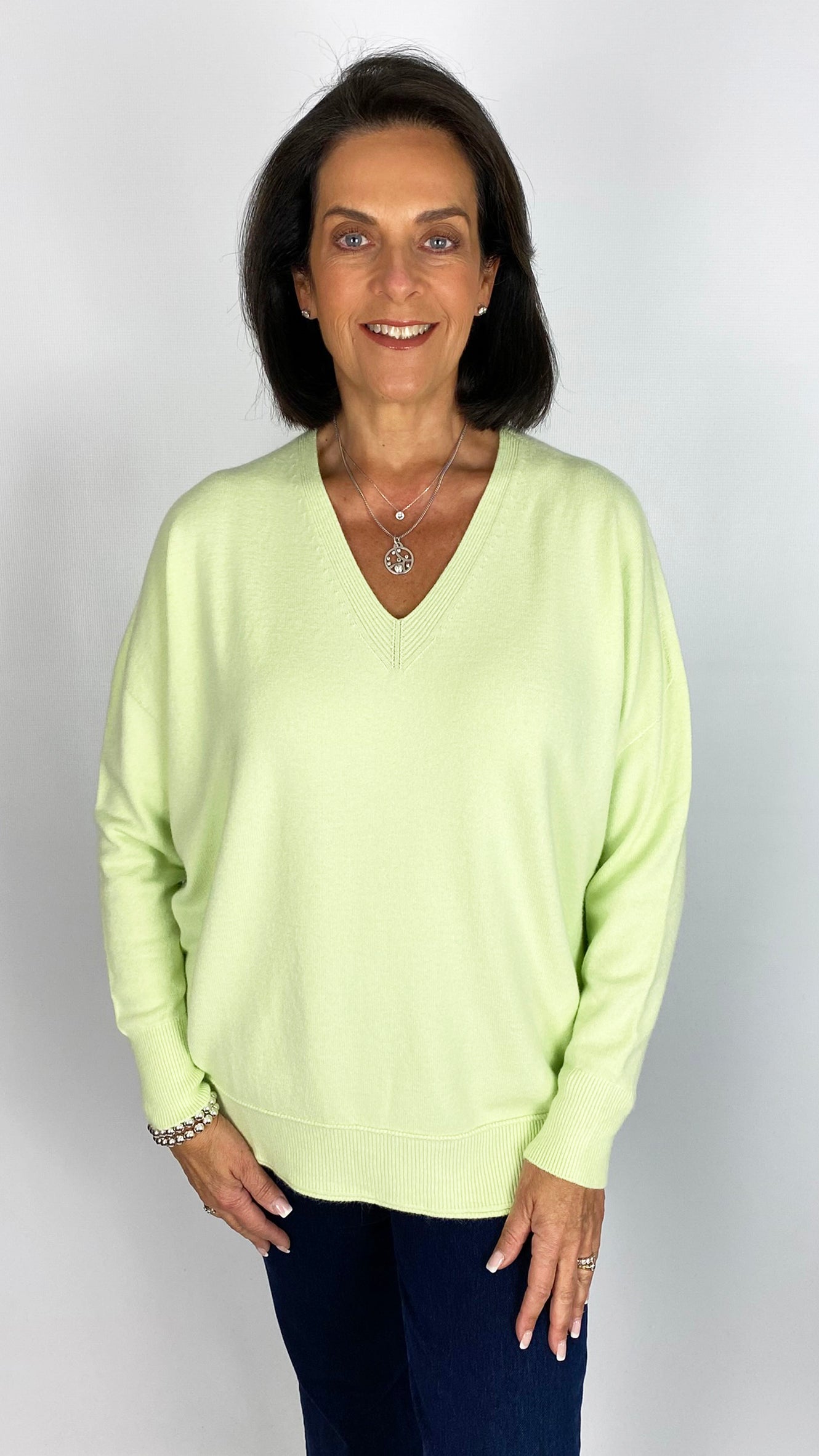 My ribbed edged v-neck jumper | 3 Colours | last 1