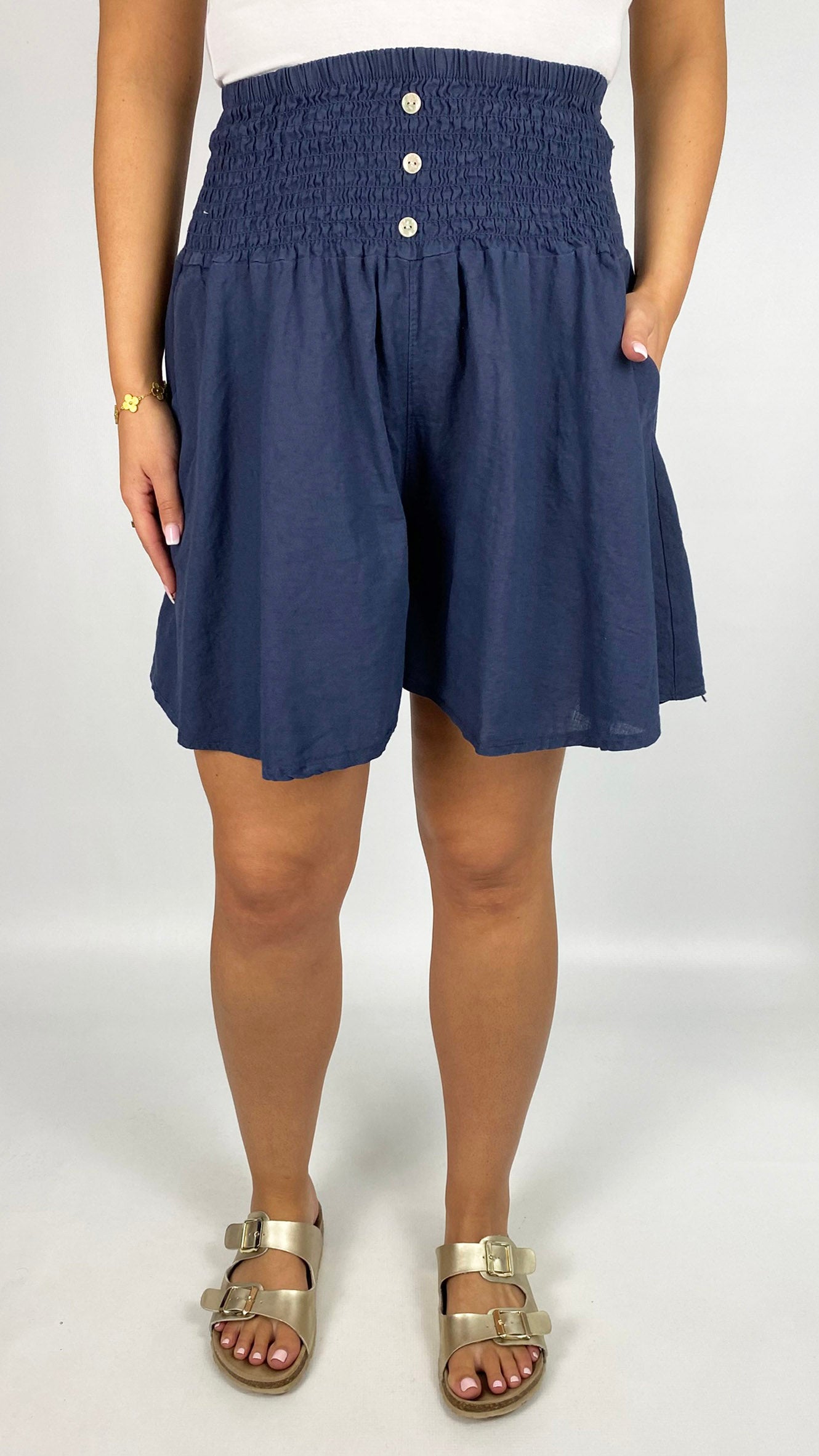 Wide-leg shirred waist pocket shorts | 6 Colours