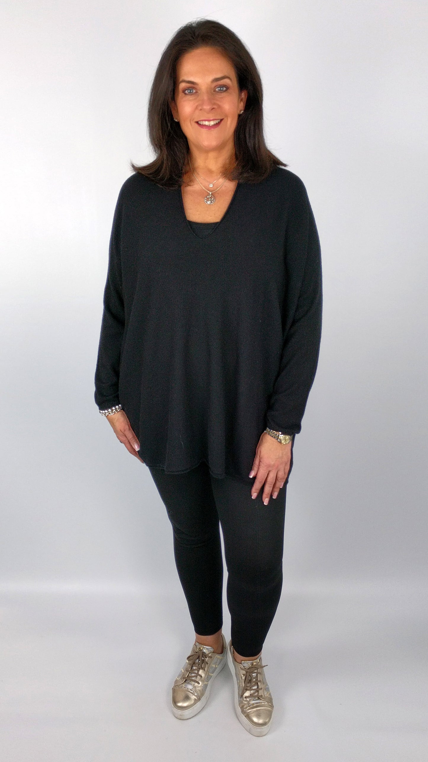 My Classic V-neck Jumper (3 Colours)
