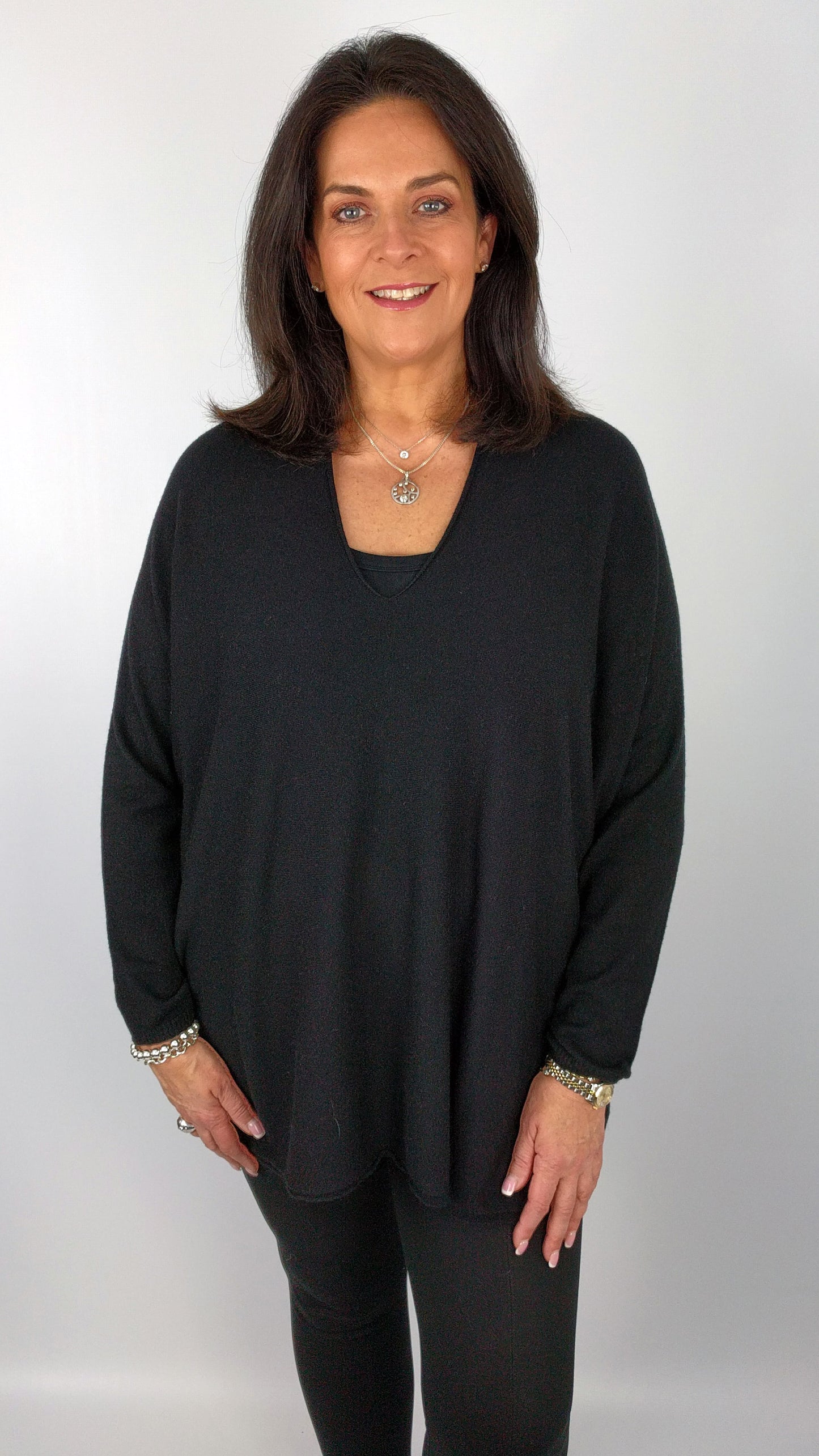 My Classic V-neck Jumper (3 Colours)