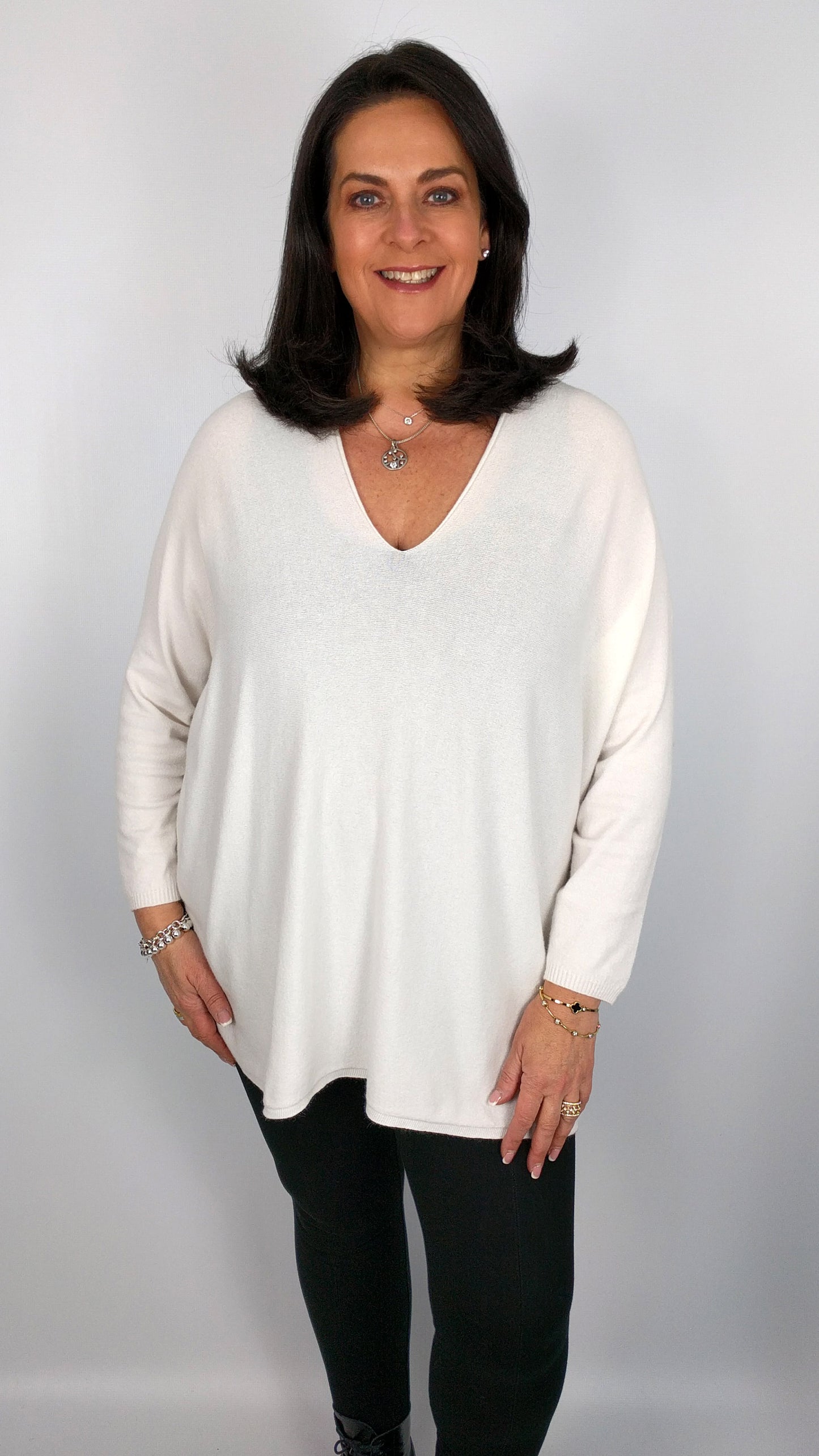 My Classic V-neck Jumper (3 Colours)