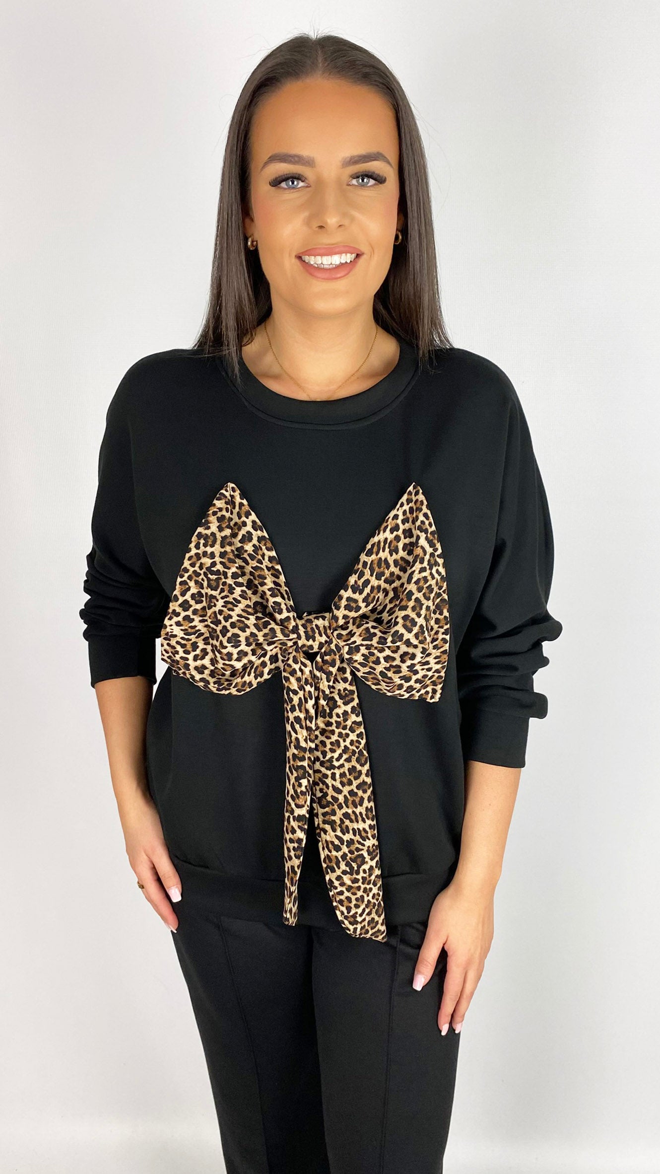Silky soft animal print bow sweatshirt | 2 Colours | last 1