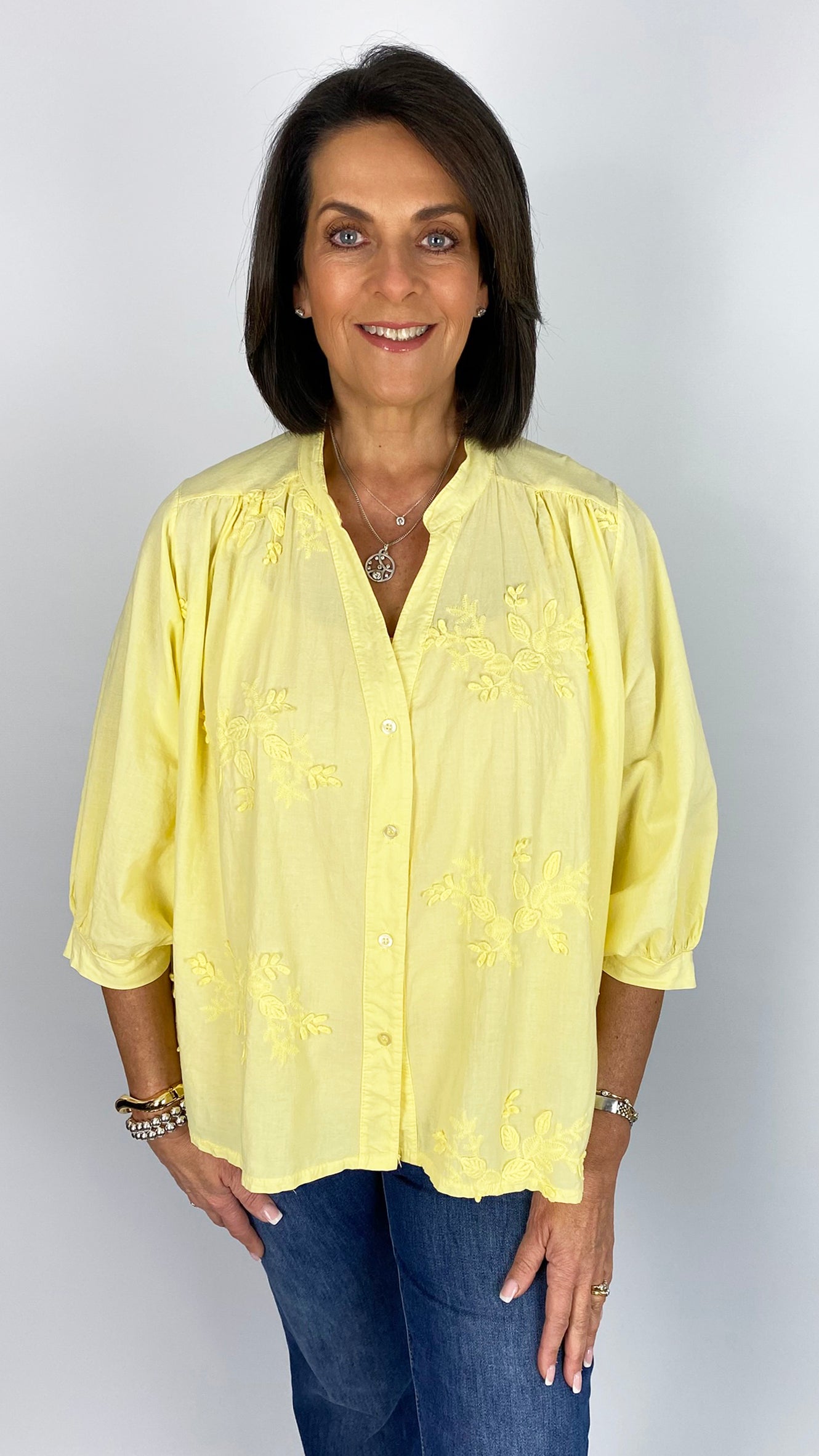 Collarless button-through leaf embroidered shirt | 4 Colours
