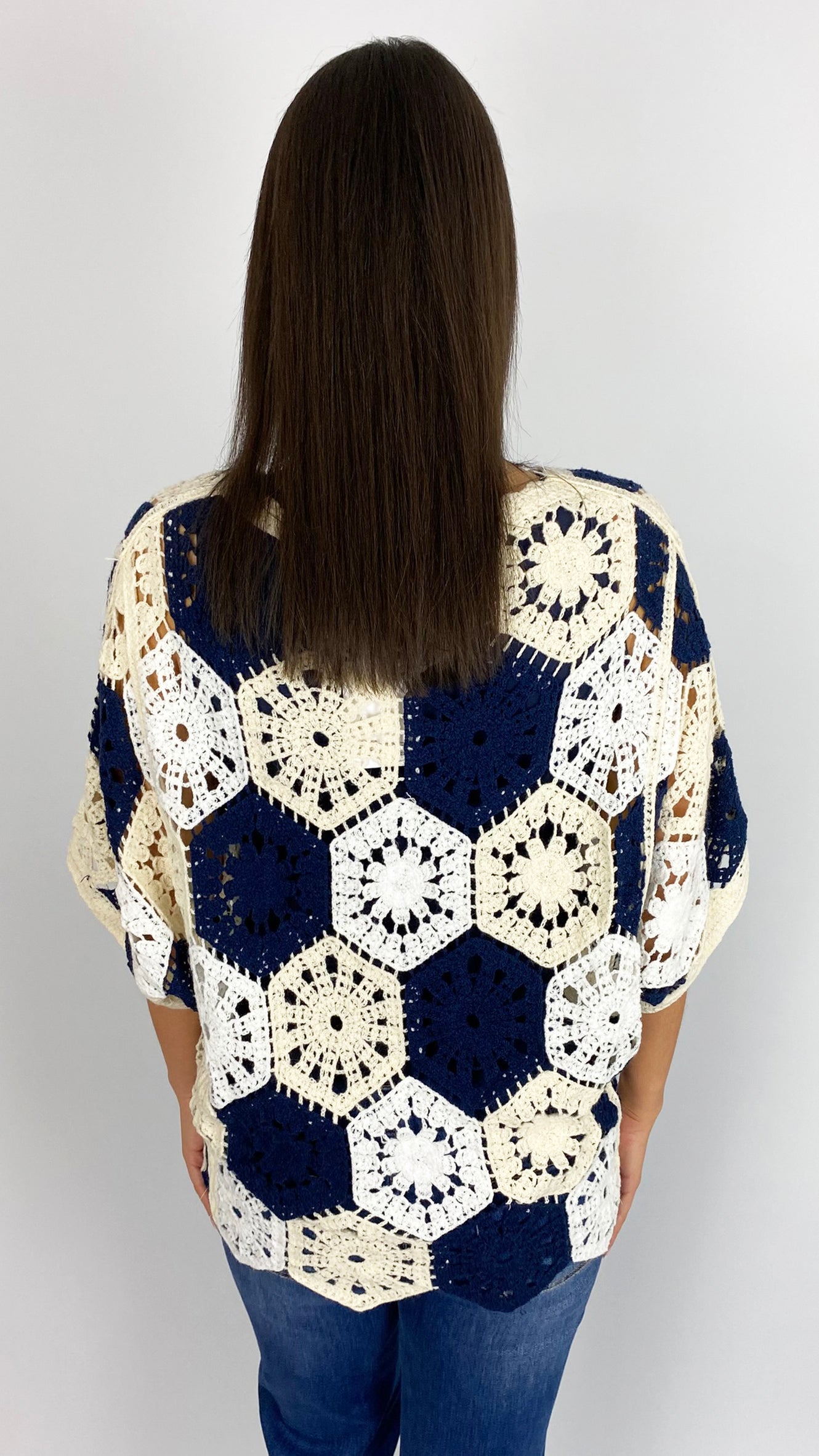 Scalloped edge v-neck crochet top | 2 Colours