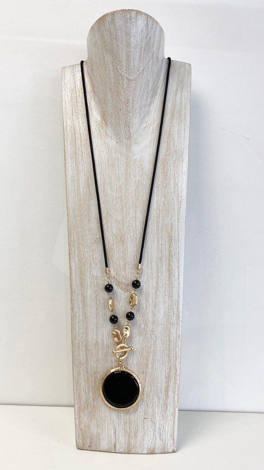 Carol long necklace | Gold/Black