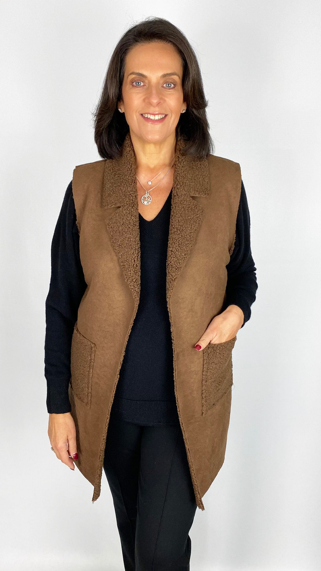 Faux shearling patch pocket gilet | 3 Colours