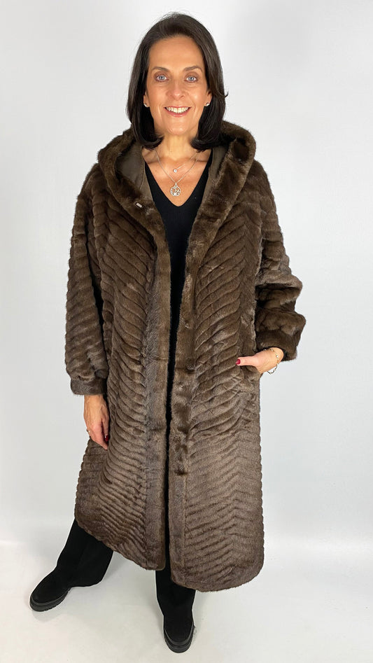 Ribbed faux fur long hooded coat | Brown | by Malissa J