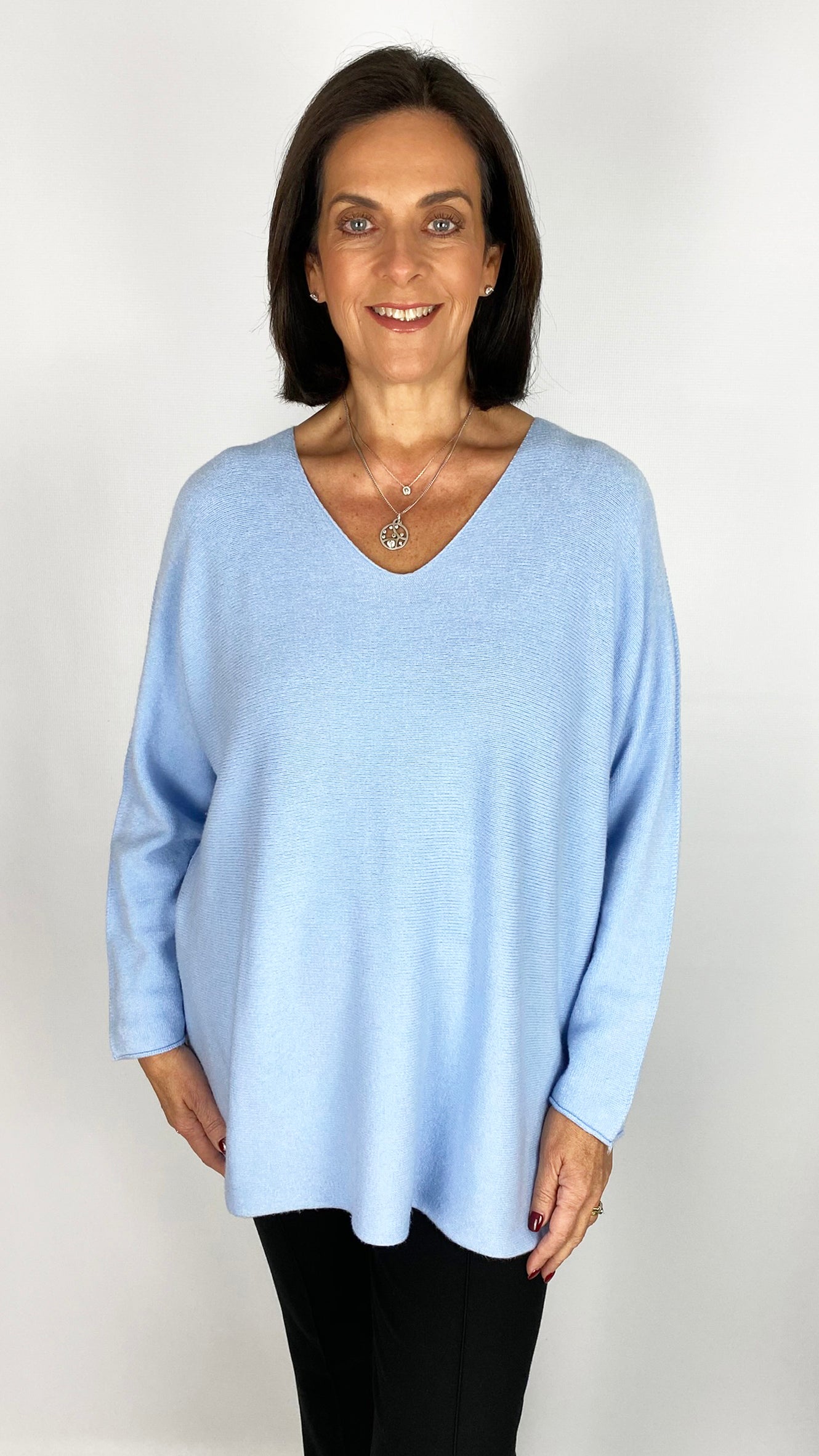 Ultra-soft oversized v-neck jumper | 6 Colours