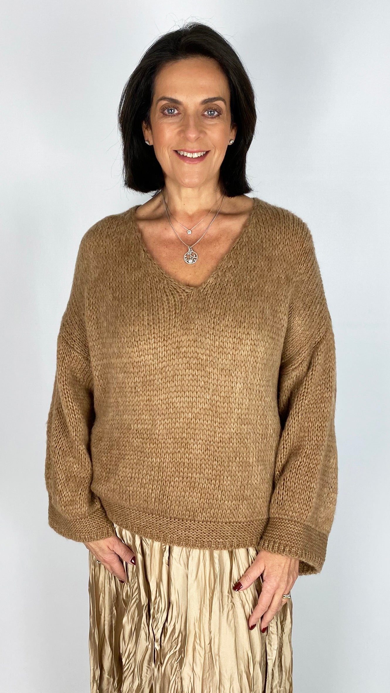 Cosy v-neck knitted jumper | 4 Colours