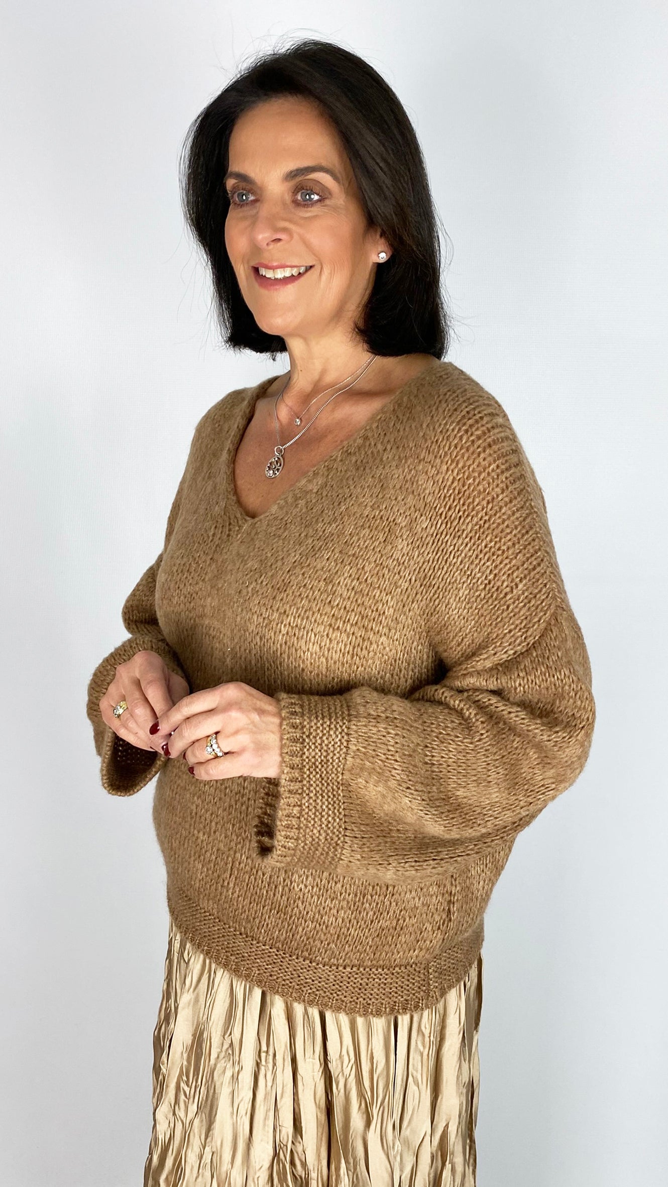 Cosy v-neck knitted jumper | 4 Colours