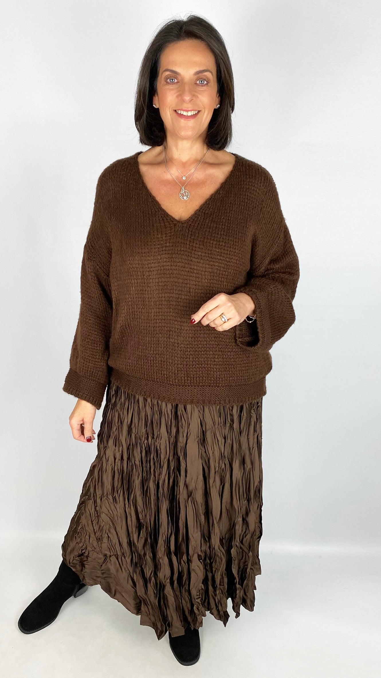 Cosy v-neck knitted jumper | 4 Colours