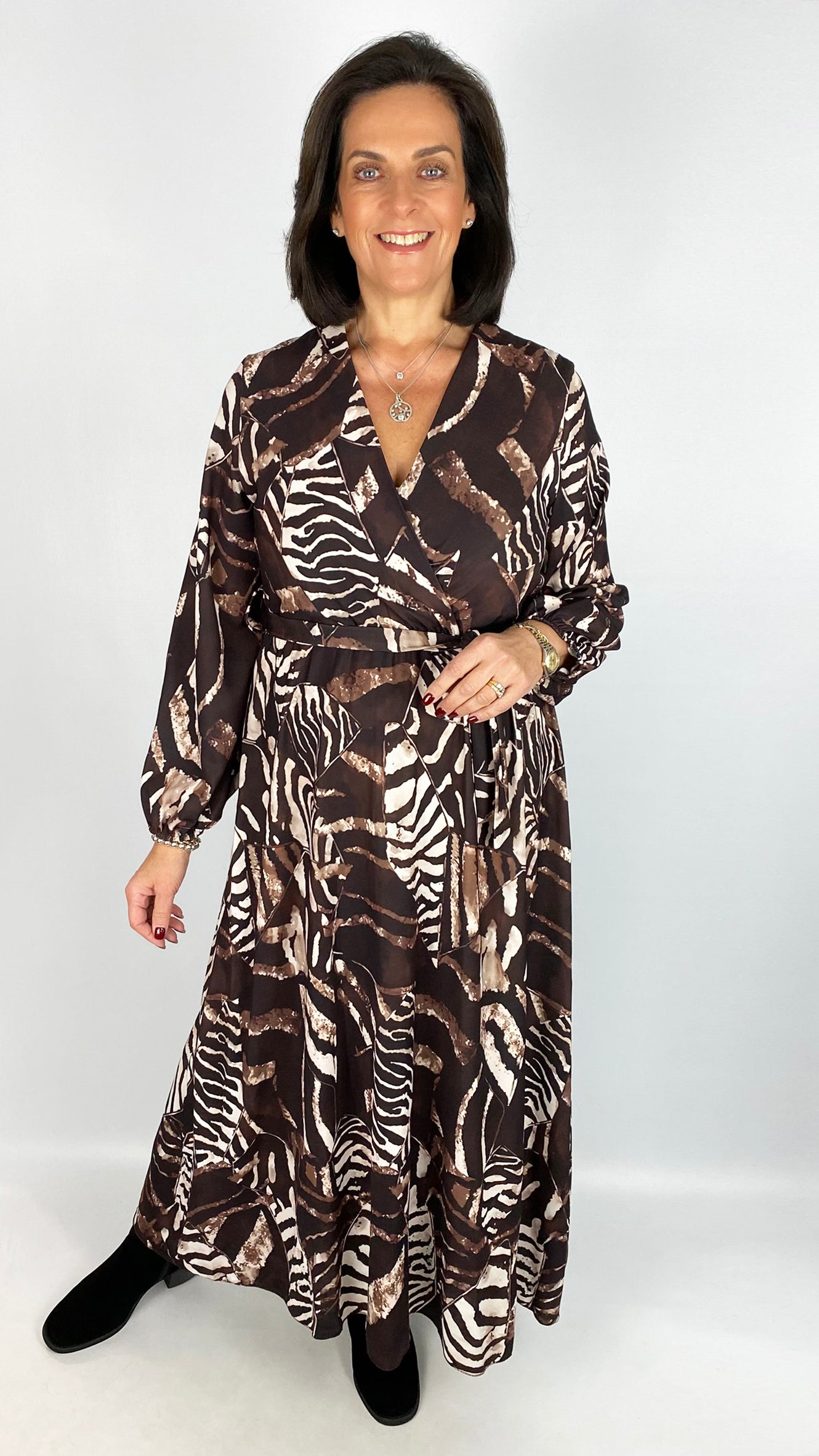 Elasticated waist v-neck print dress | 4 Colours