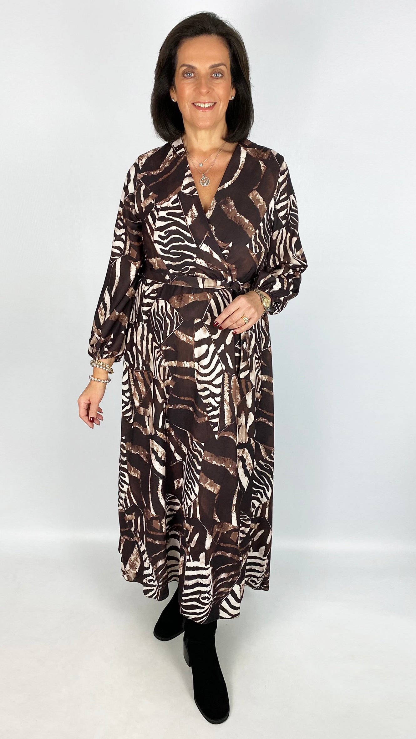 Elasticated waist v-neck print dress | 4 Colours