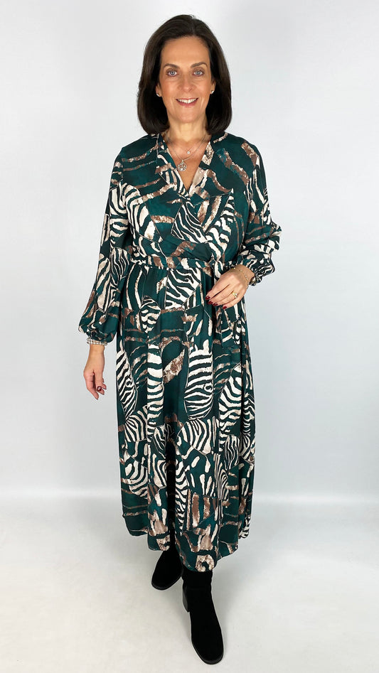 Elasticated waist v-neck print dress | 4 Colours