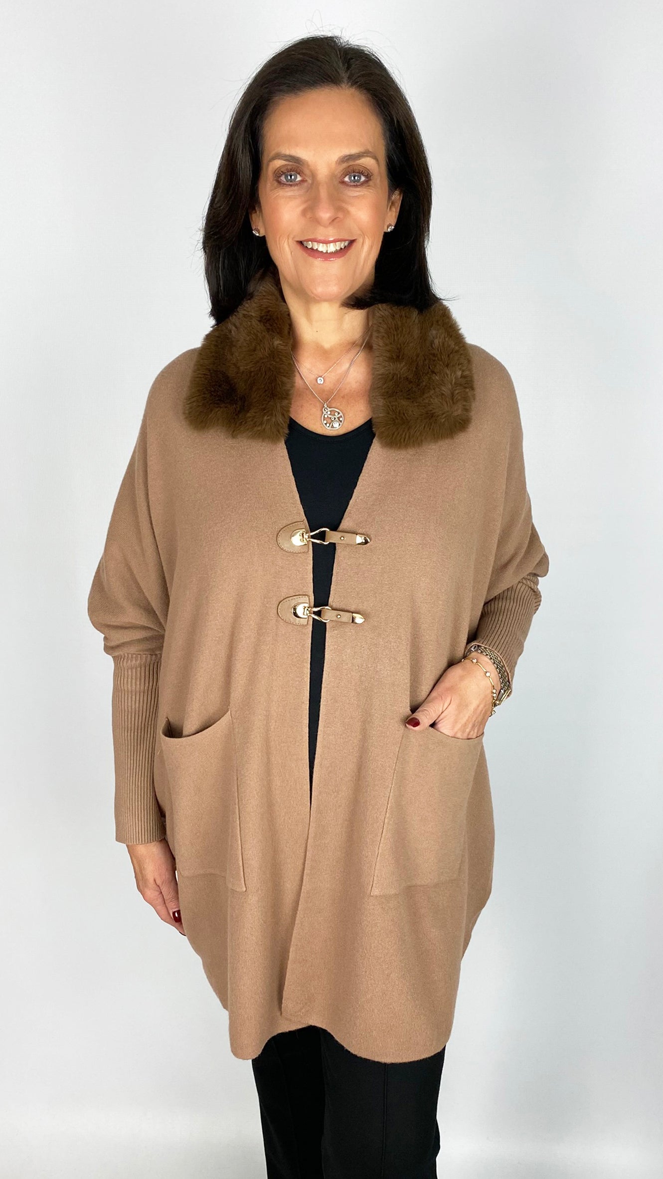 Buckle detail faux fur collar cardigan | 3 Colours