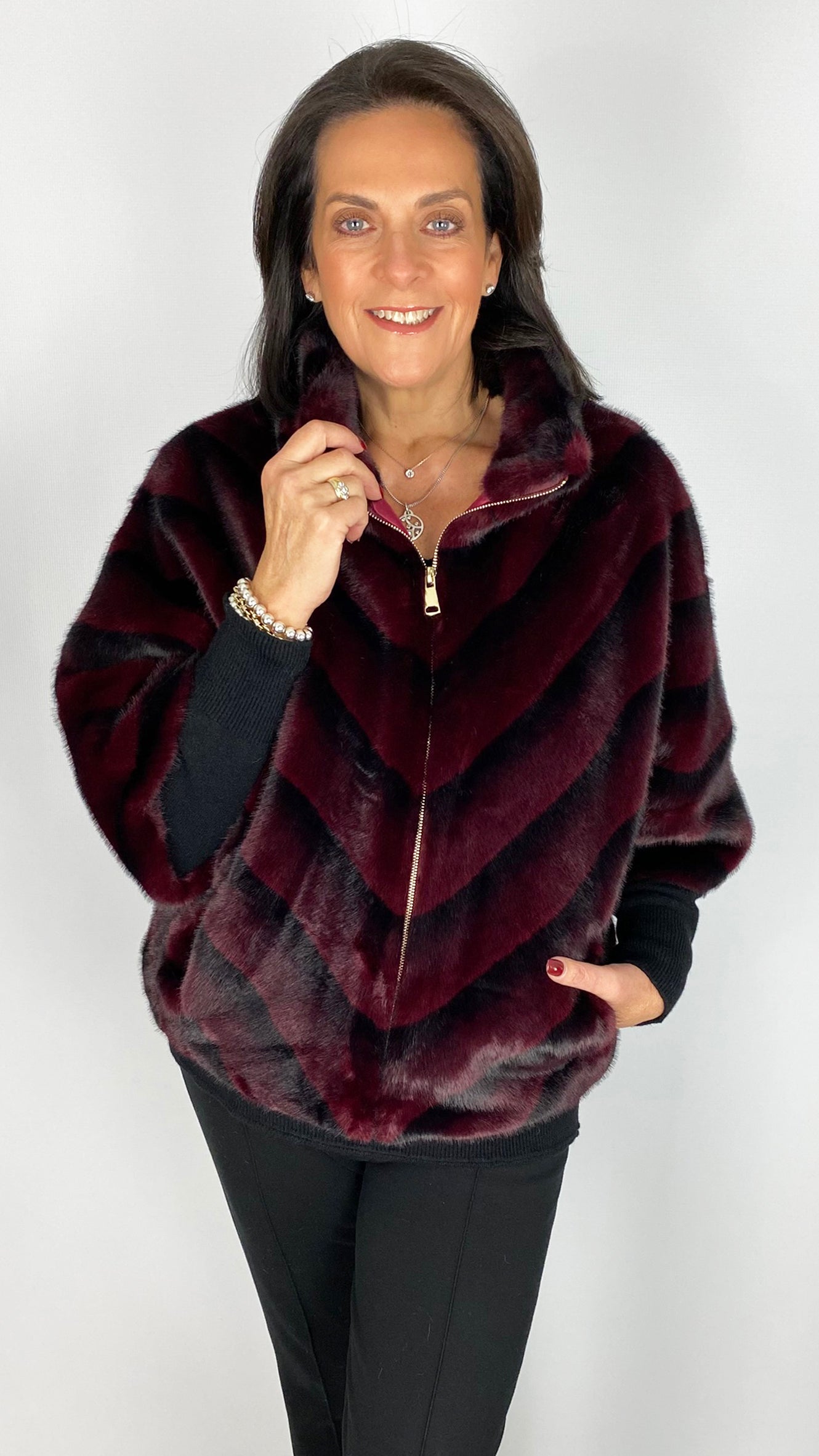 Fluted 3/4 sleeve luxury faux fur jacket | 3 Colours