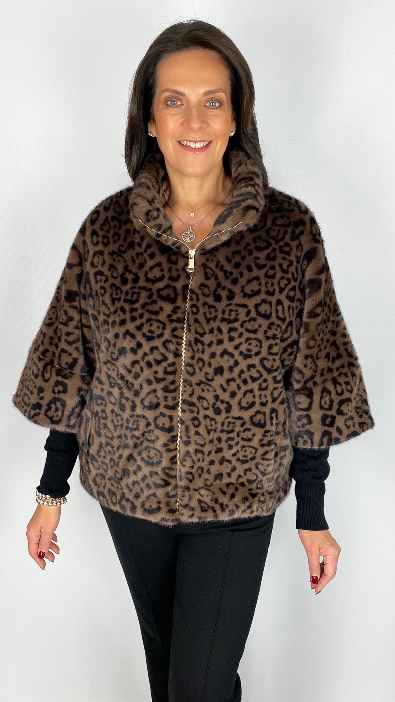 Fluted 3/4 sleeve luxury faux fur jacket | 3 Colours