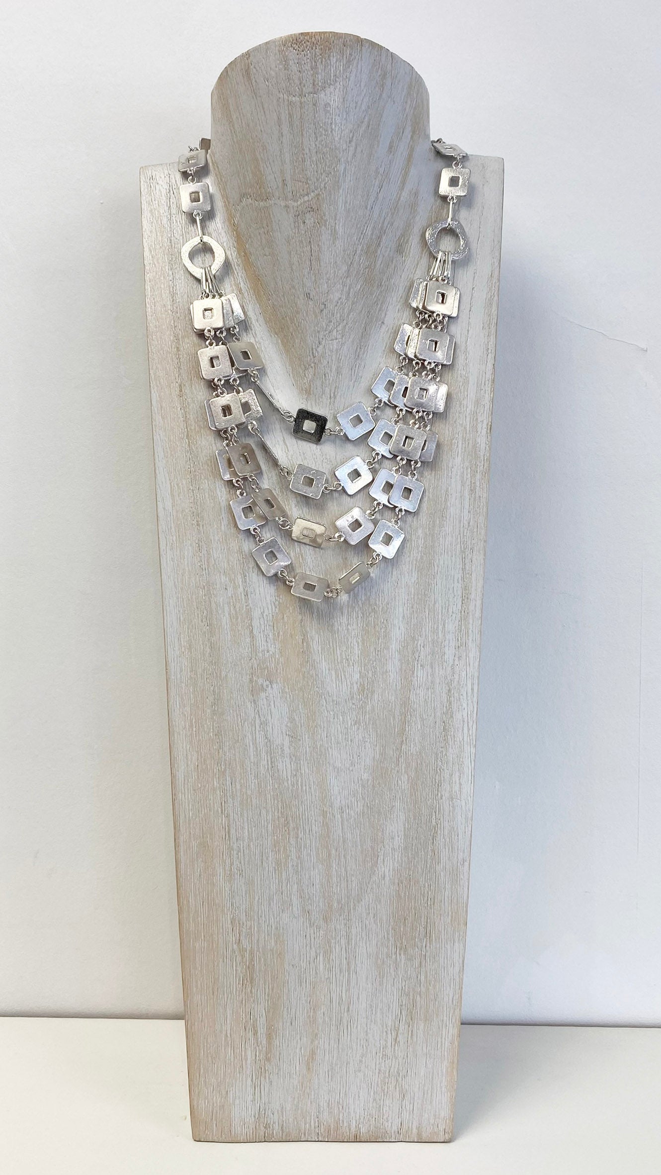 Square links short necklace | 2 Colours