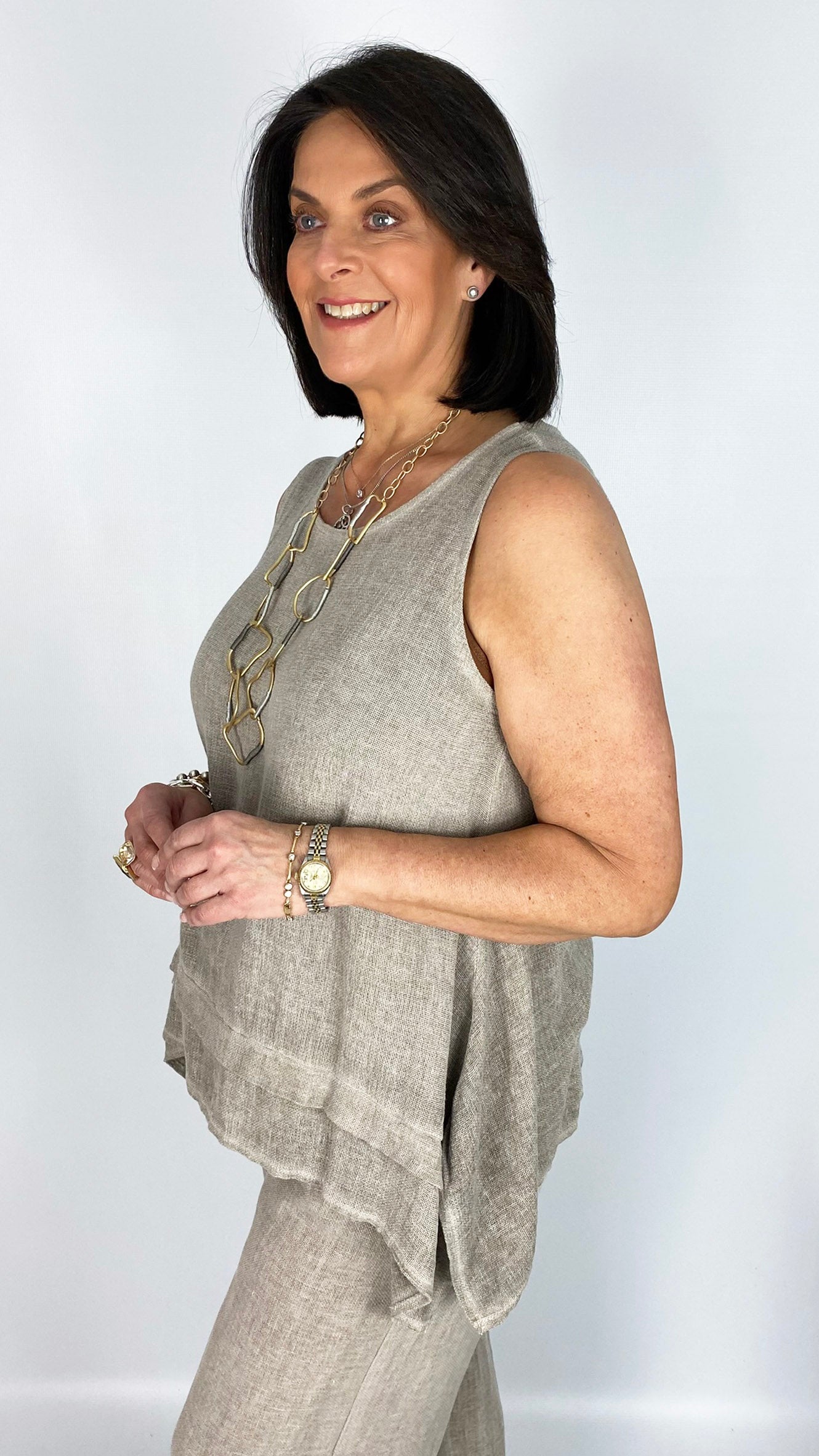 Cotton & linen mix sleeveless dipped-sides top | 2 Colours