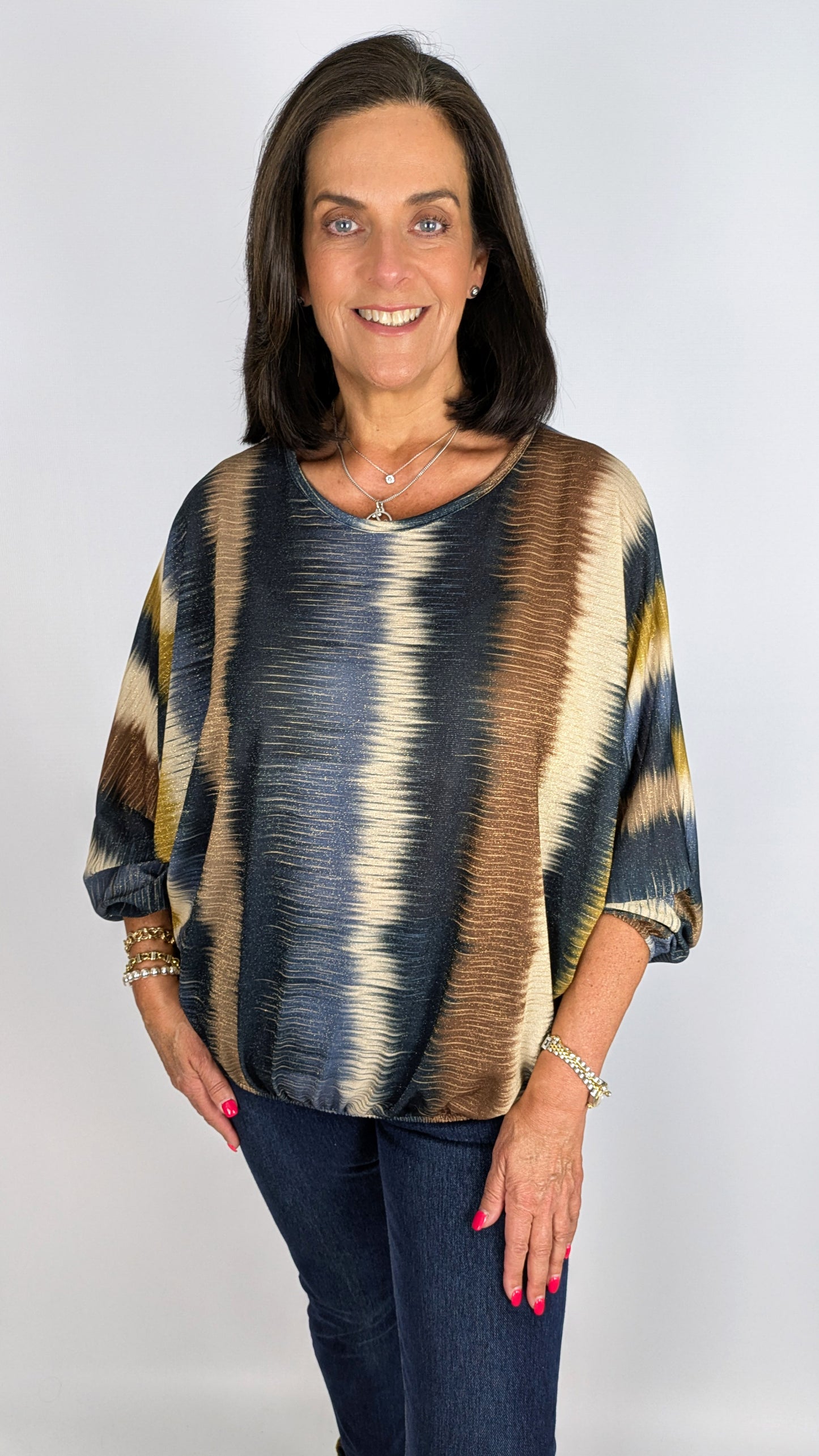 Transition stripe gathered hem LS top | 2 Colours