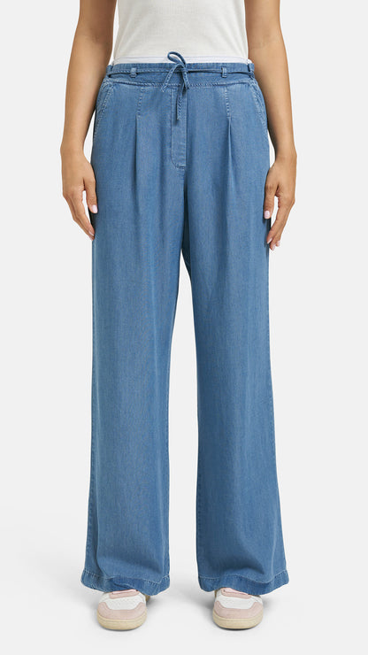 Double waisted chambray pants | Denim | by Smith & Soul