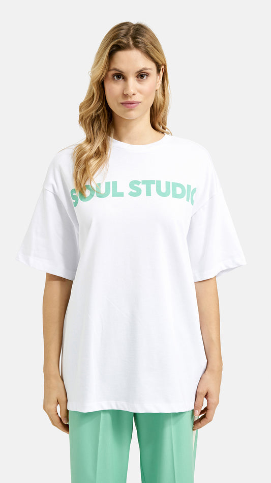Oversized T-shirt slogan | 2 Colours | by Smith & Soul