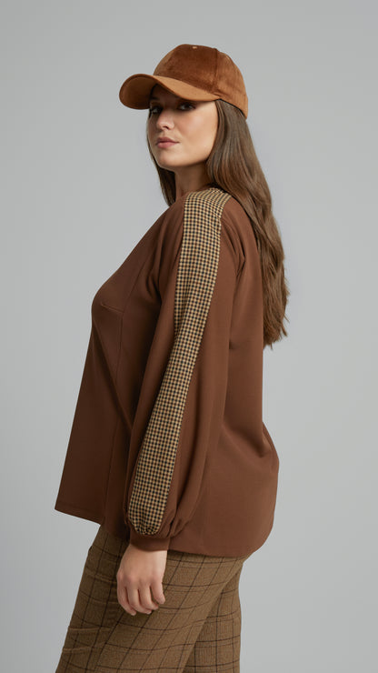Check trimmed v-neck top | Brown | by Mat