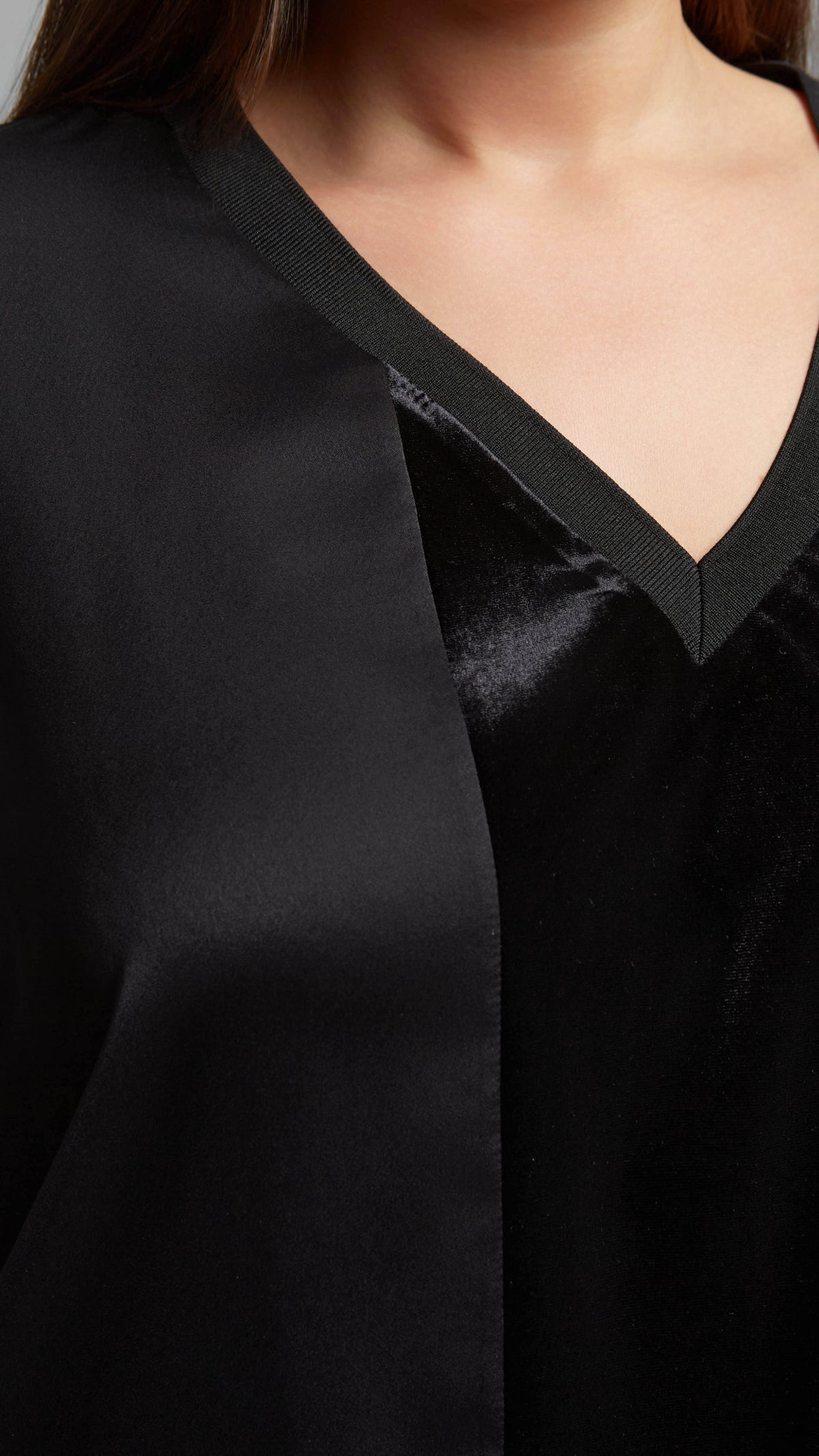 Satin & velvet lace trimmed v-neck top | Black | by Mat