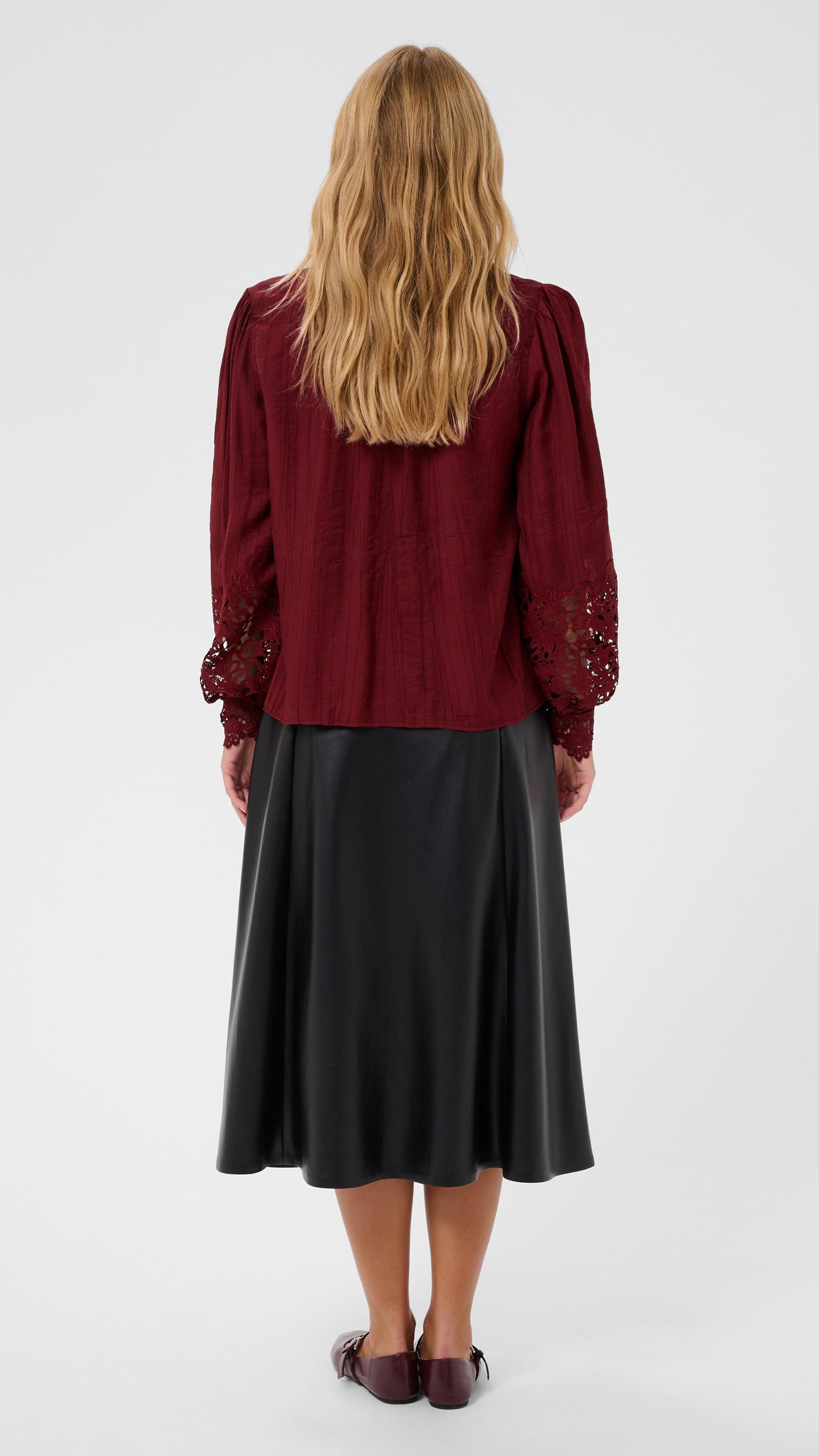 Lace sleeve v-neck blouse | Cabernet | by Cream
