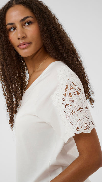 Crochet sleeve v-neck cotton mix t-shirt | White | by Cream