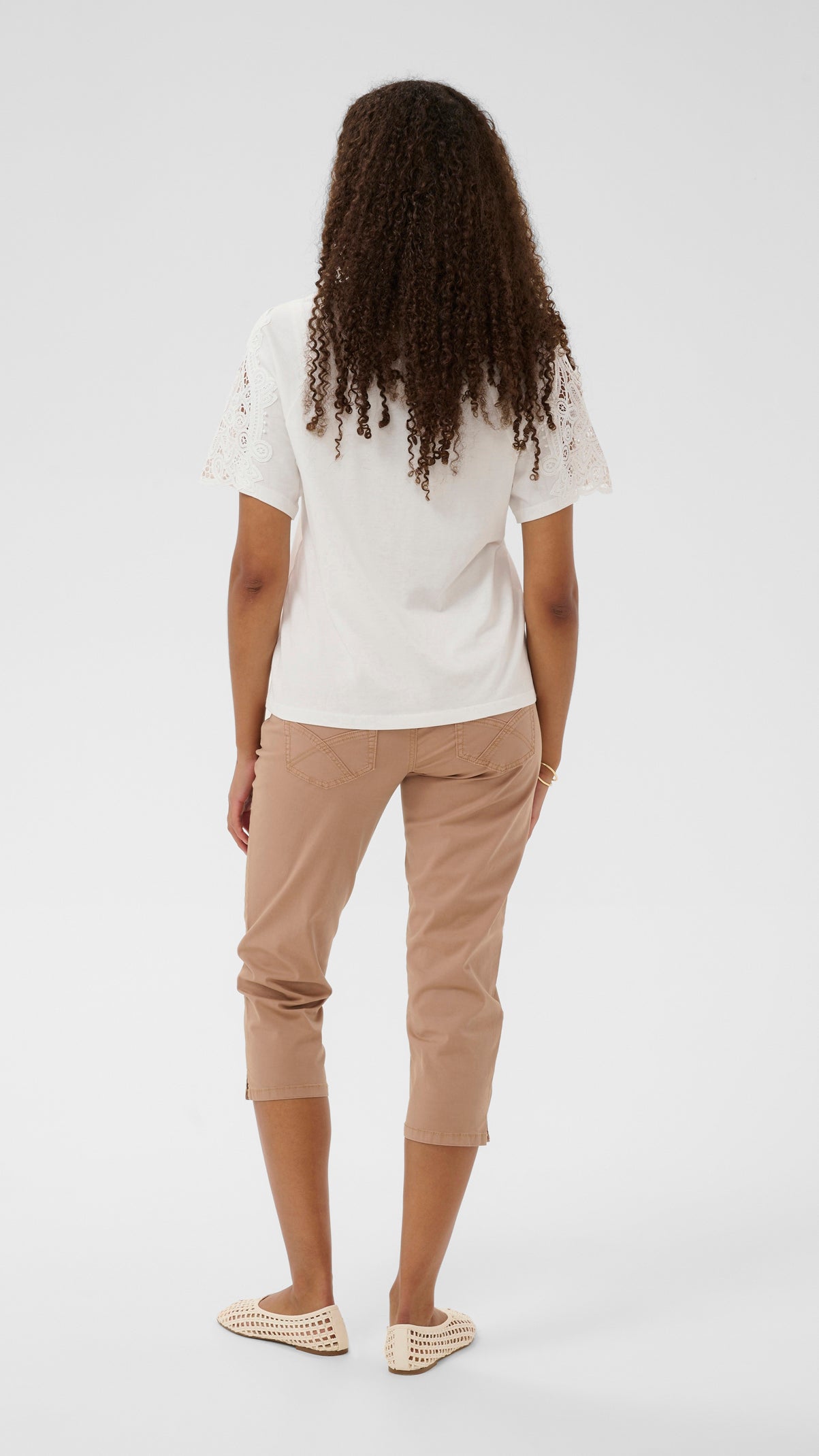 Crochet sleeve v-neck cotton mix t-shirt | White | by Cream