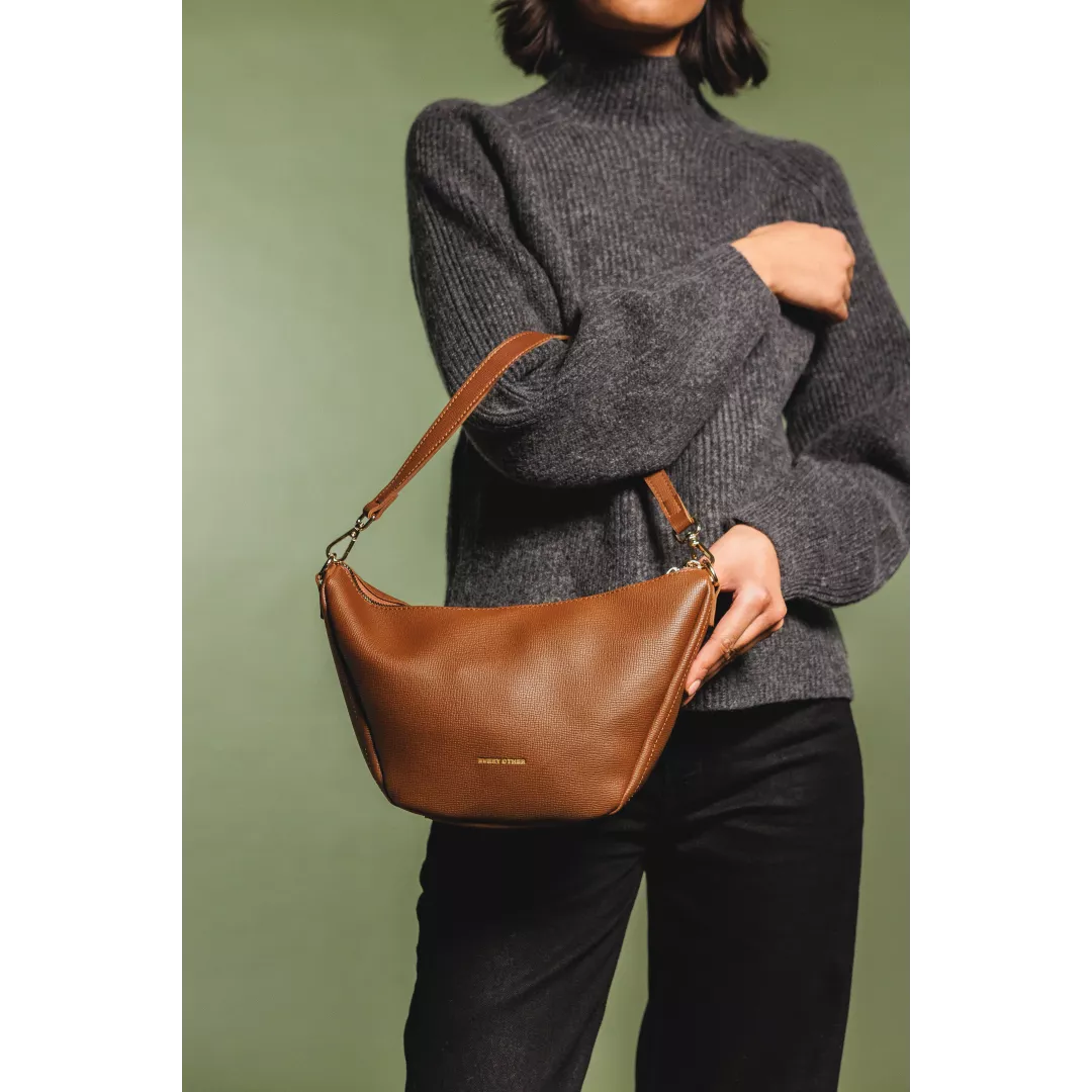 Textured curved shoulder/crossbody bag | 2 Colours | by Every Other