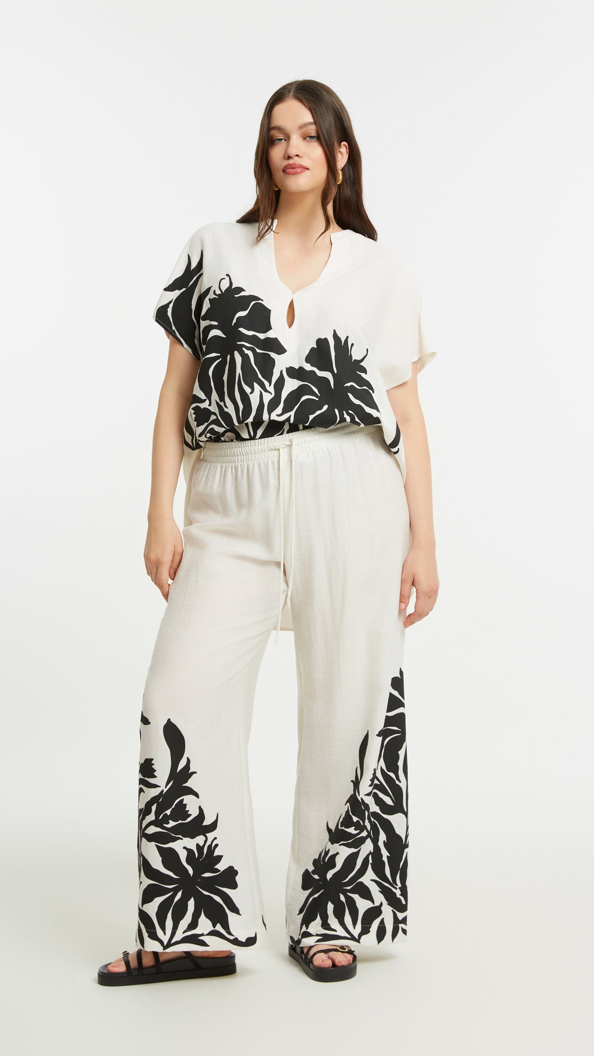 Botanical print wide-leg pants | Natural | by Mat
