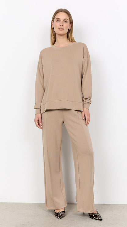 Premium soft split side sweatshirt | Camel | by Soya Concept