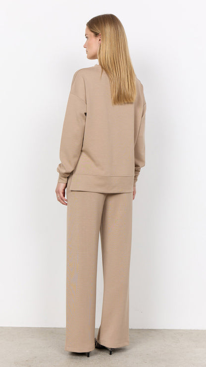 Premium soft split side sweatshirt | Camel | by Soya Concept