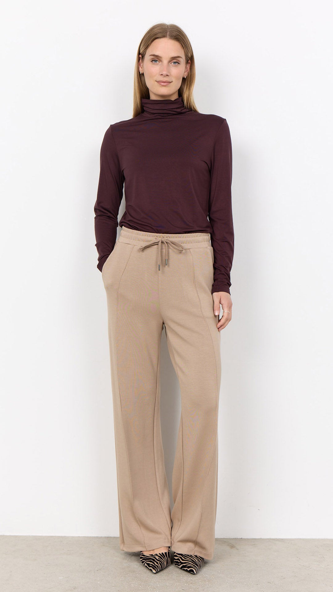 Premium soft wide-leg drawstring pants | Camel | by Soya Concept