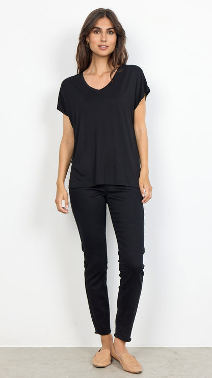 Premium soft v-neck t-shirt | Black | by Soya Concept | last 1s