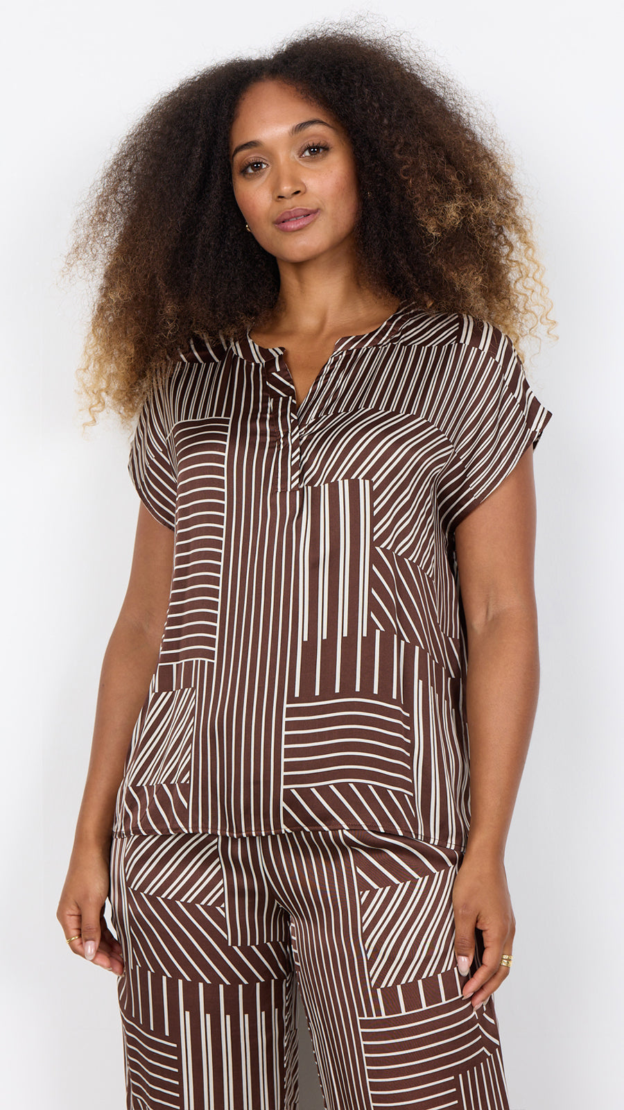 Satin-feel geometric print notched v-neck short sleeve blouse |Brown | by Soya Concept