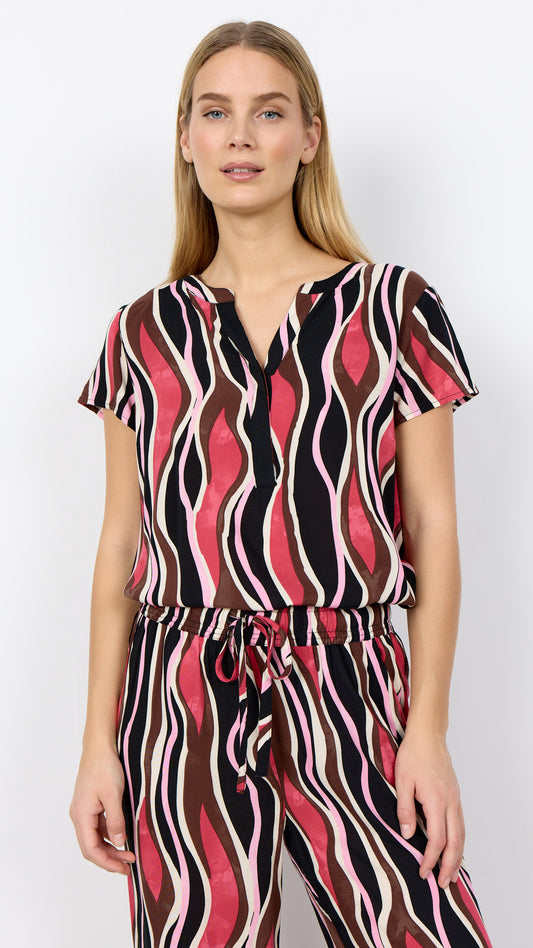 Print notched v-neck short sleeve top | Pink | by Soya Concept