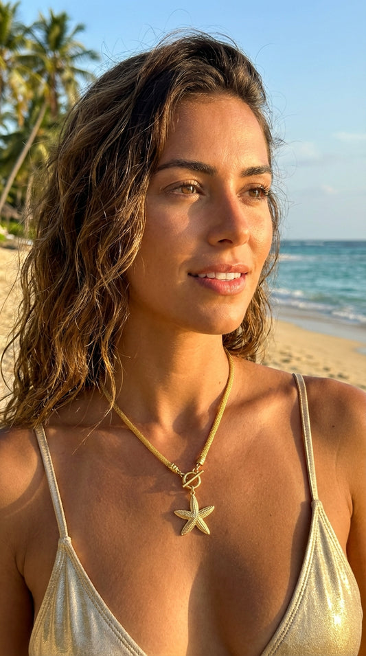 Isla short necklace | Gold