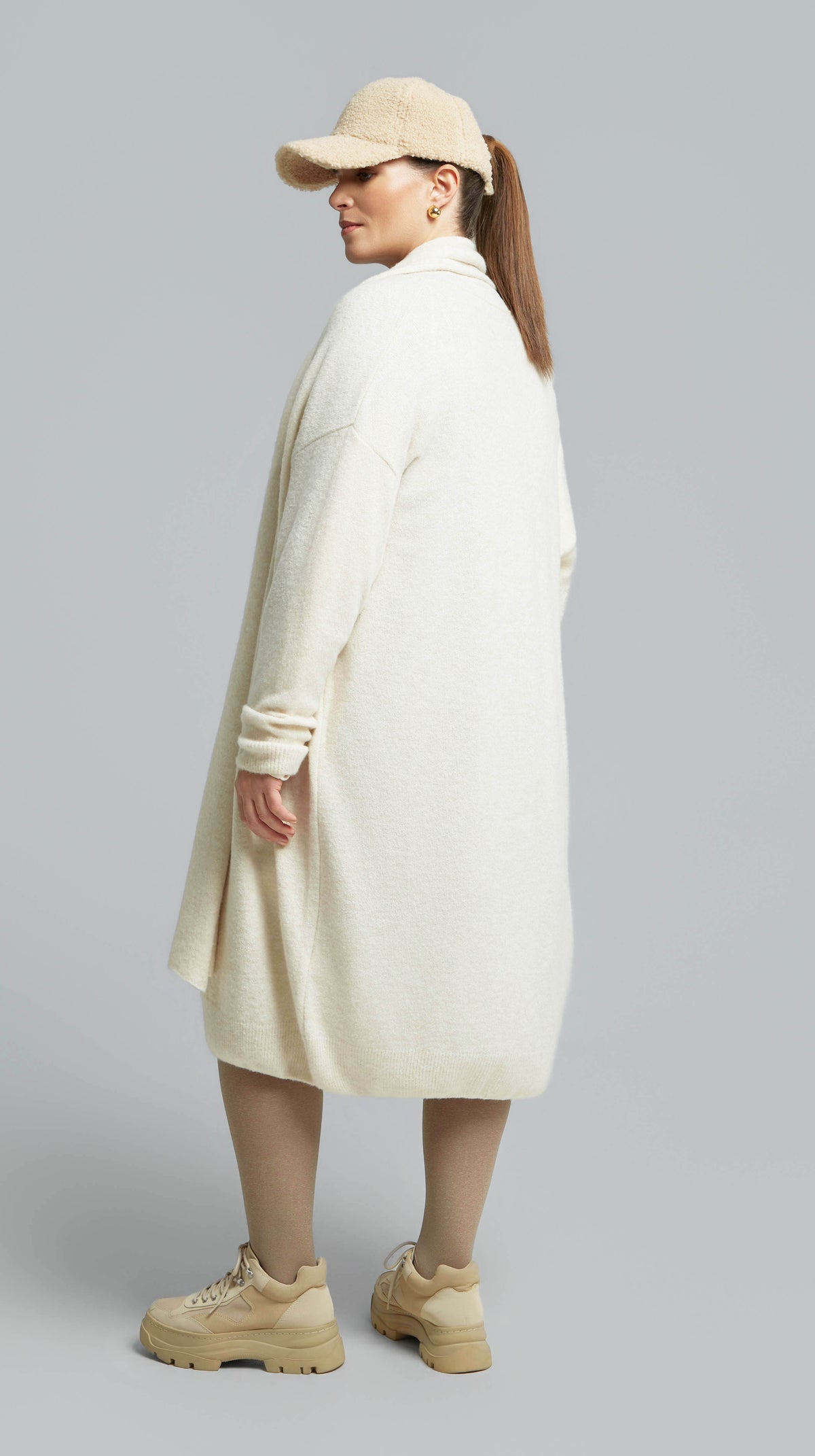Edge-to-edge longline cardigan w/ scarf tie | Off White | by Mat