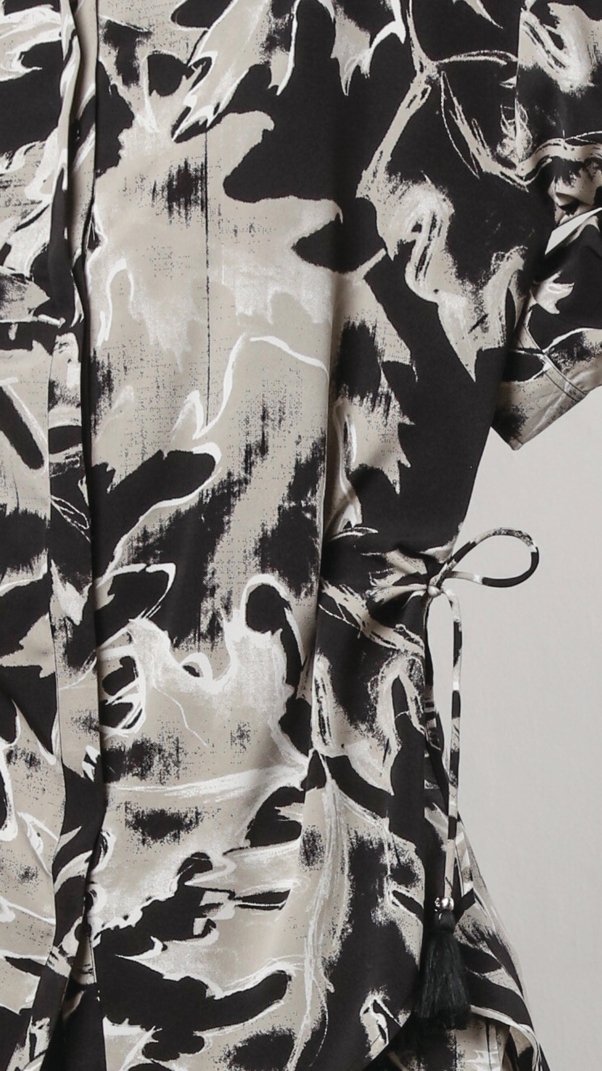 Flash shirt (Camo Black) by Religion