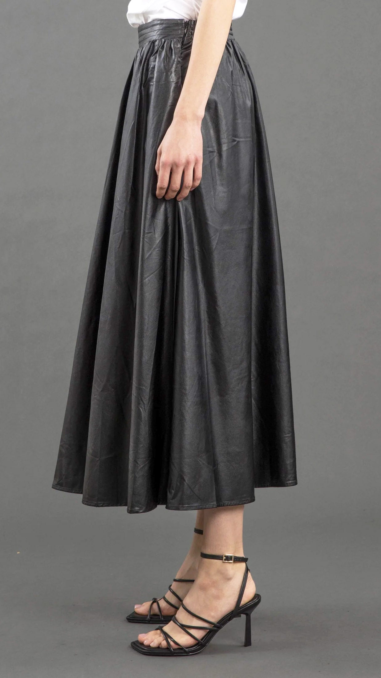 Sophie skirt | Black | by Religion