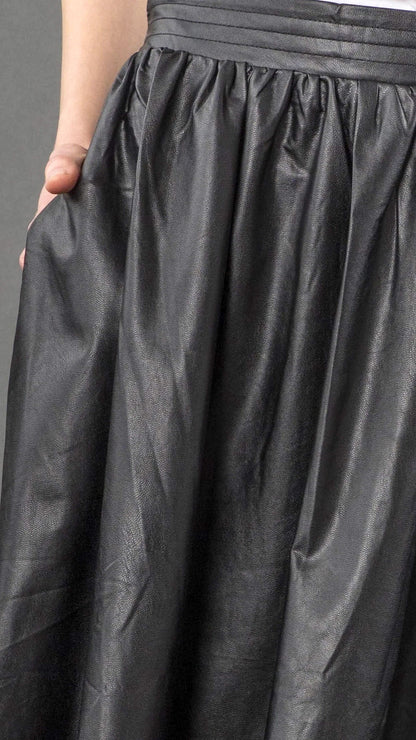 Sophie skirt | Black | by Religion