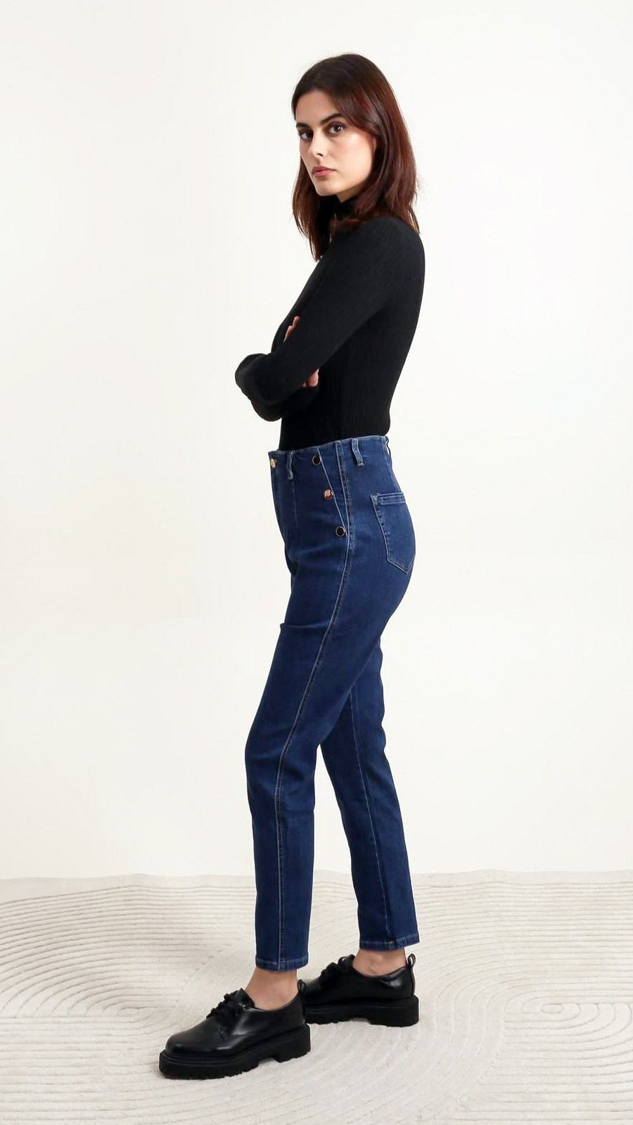 Button detail stretch denim mom jeans (2 Colours)